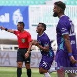 Persita-Kalahkan-PSIS-Semarang-120125-ysw-3