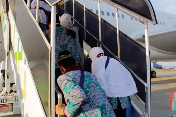 KEMENAG-SUMBAR-BENARKAN-ADA-PERUBAHAN-MASKAPAI-LAYANI-PENERBANGAN-HAJI_1.jpg