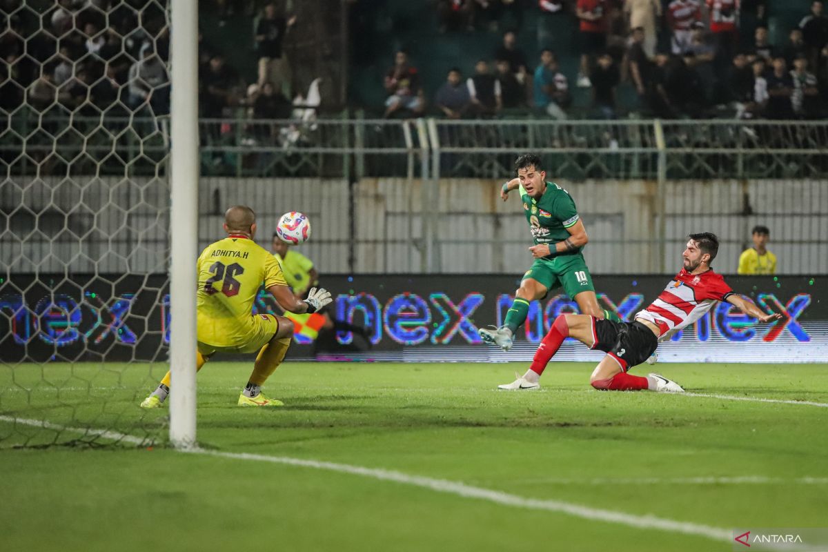 Madura-United-FC-kalah-dari-Persebaya-021224-rzl-2.jpg