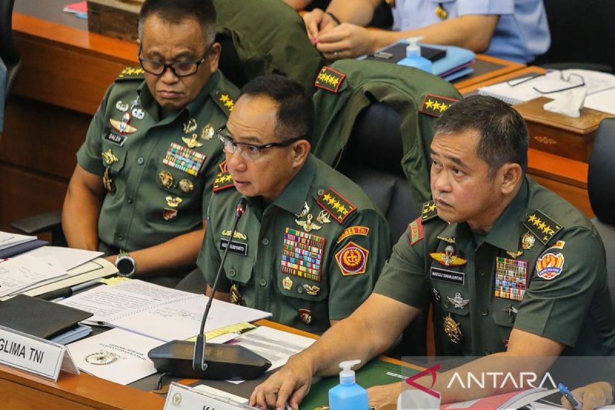 Raker-Komisi-I-DPR-dengan-Panglima-TNI-130325-Ada-3.jpg