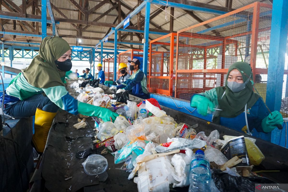 Target-Pengelolaan-Sampah-Nasional-130425-anr-6.jpg