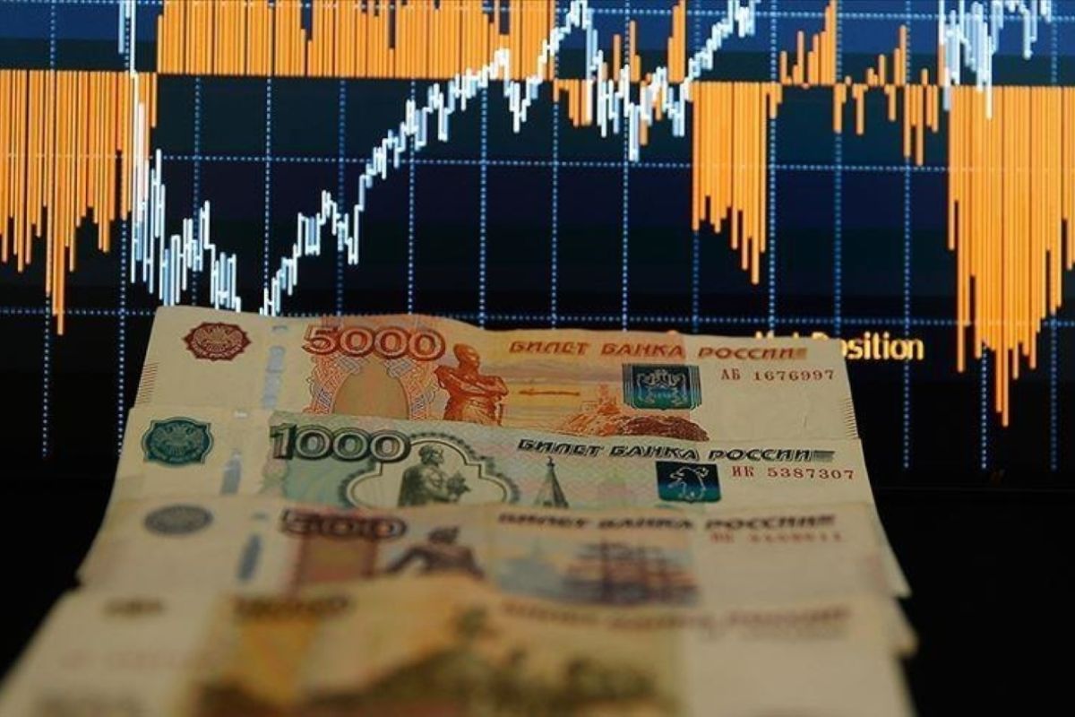 ilustrasi-ekonomi-dan-mata-uang-Rusia.jpg