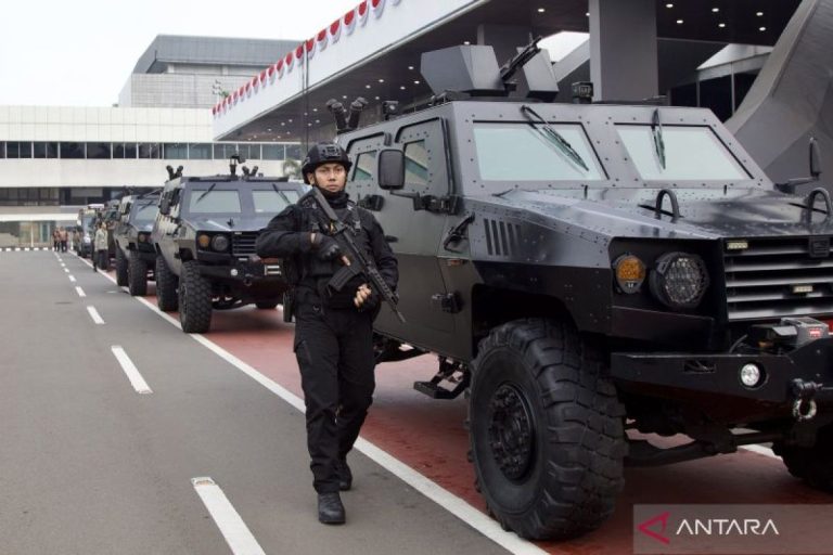 pengamanan-jelang-sidang-mpr-160824-dr-2.jpg