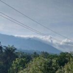Gunung-Lewotobi-Perempuan-di-Kabupaten-Flores-Timur.jpg