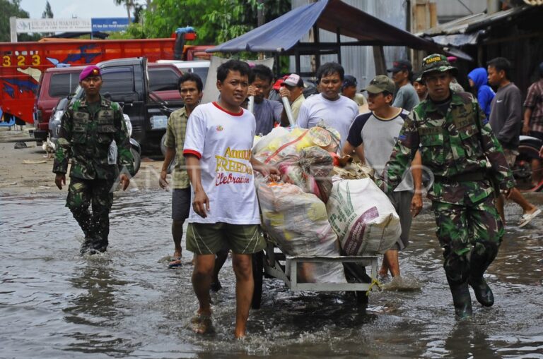 bantuan-korban-banjir-65f5-dom.jpg
