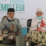 kunjungan-ketua-umum-pbnu-di-lirboyo-wa8l-dom.jpg