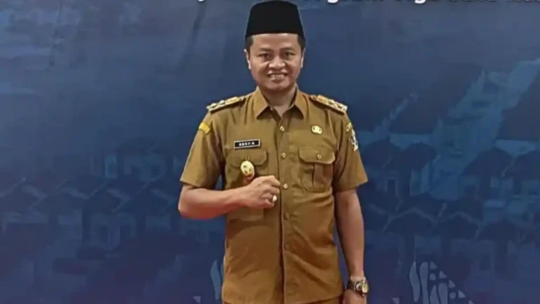Potret-Beky-Herdihansah-wakil-bupati-Blitar-2025.jpg