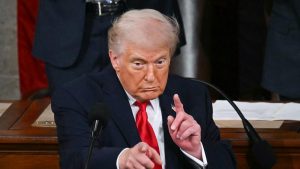 presiden-trump-disebut-paksa-minta-kode-nuklir-bagaimana-aturannya